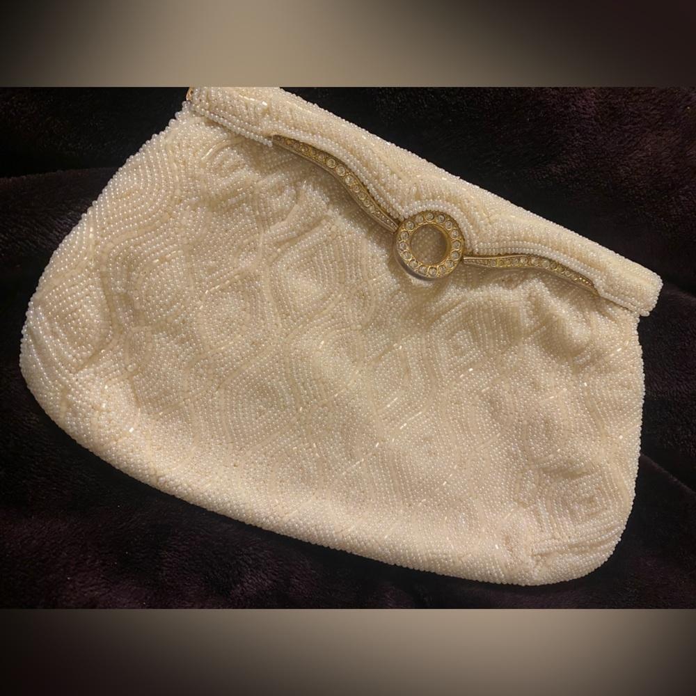 Walborg White Hand Beaded Clutch
